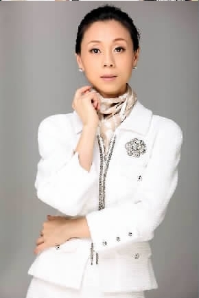王麒车界女杰
